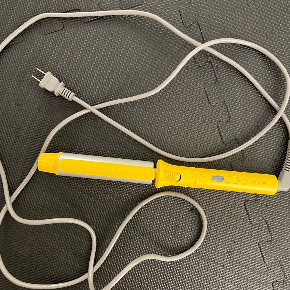 Drybar- The 3 Day Bender Rotating Curling Iron 1.25 inch